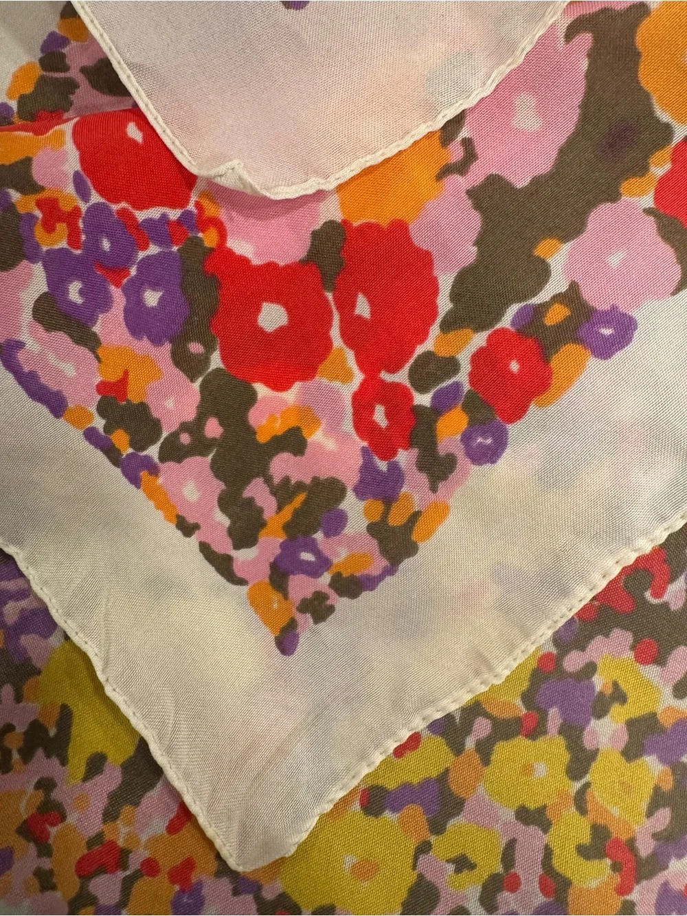 🌷Colorful Abstract Floral Scarf